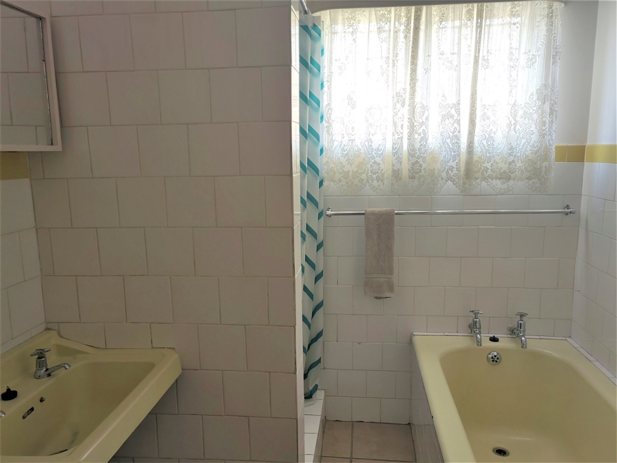 5 Bedroom Property for Sale in Parys Free State